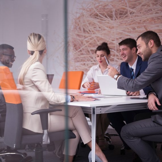 Healthy Eating at Work: How Micro Market Kiosks Support Wellness Goals